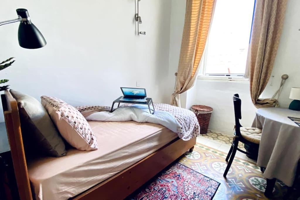 Free Breakfast, Pool, Spacious Aircon Hideaway Lejlighed Mosta Eksteriør billede