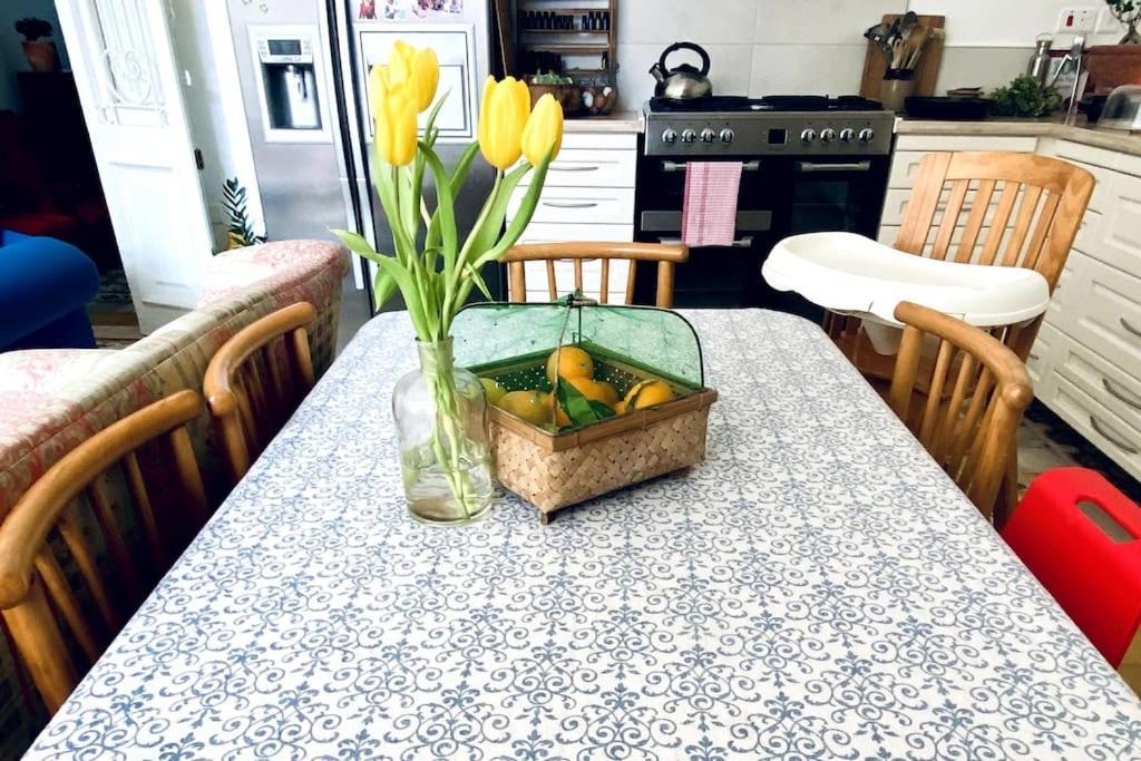 Free Breakfast, Pool, Spacious Aircon Hideaway Lejlighed Mosta Eksteriør billede